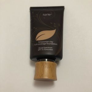 Tarte Amazonian Clay Foundation SPF 15